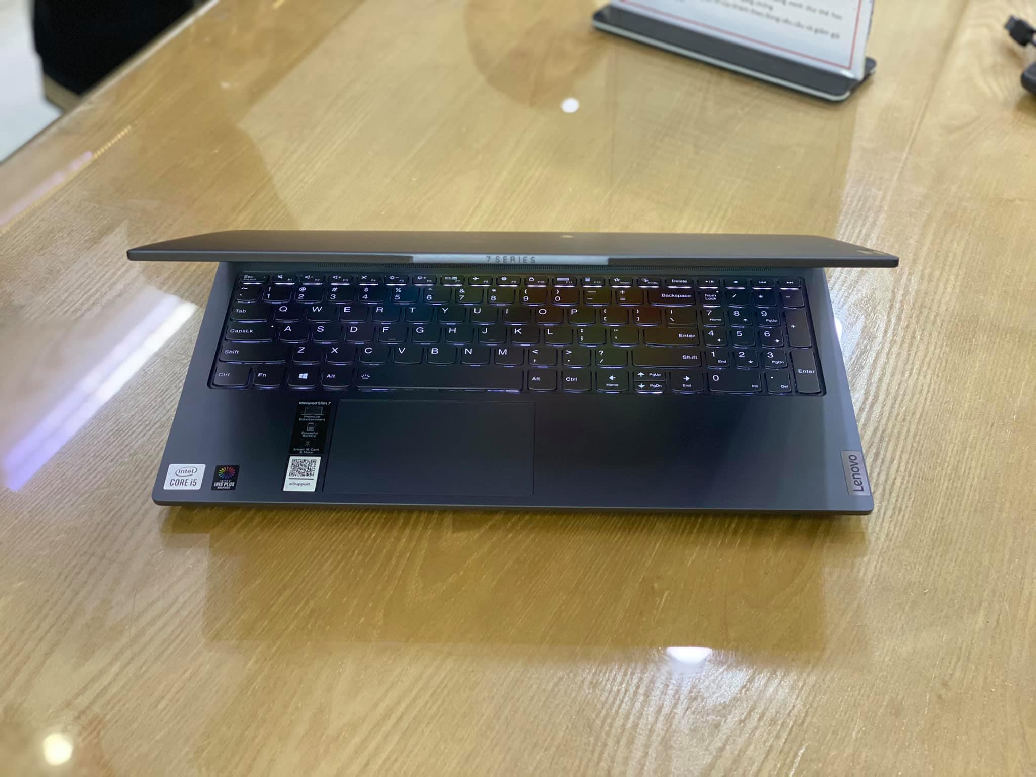 Laptop Lenovo IdeaPad Slim 7-1.jpg